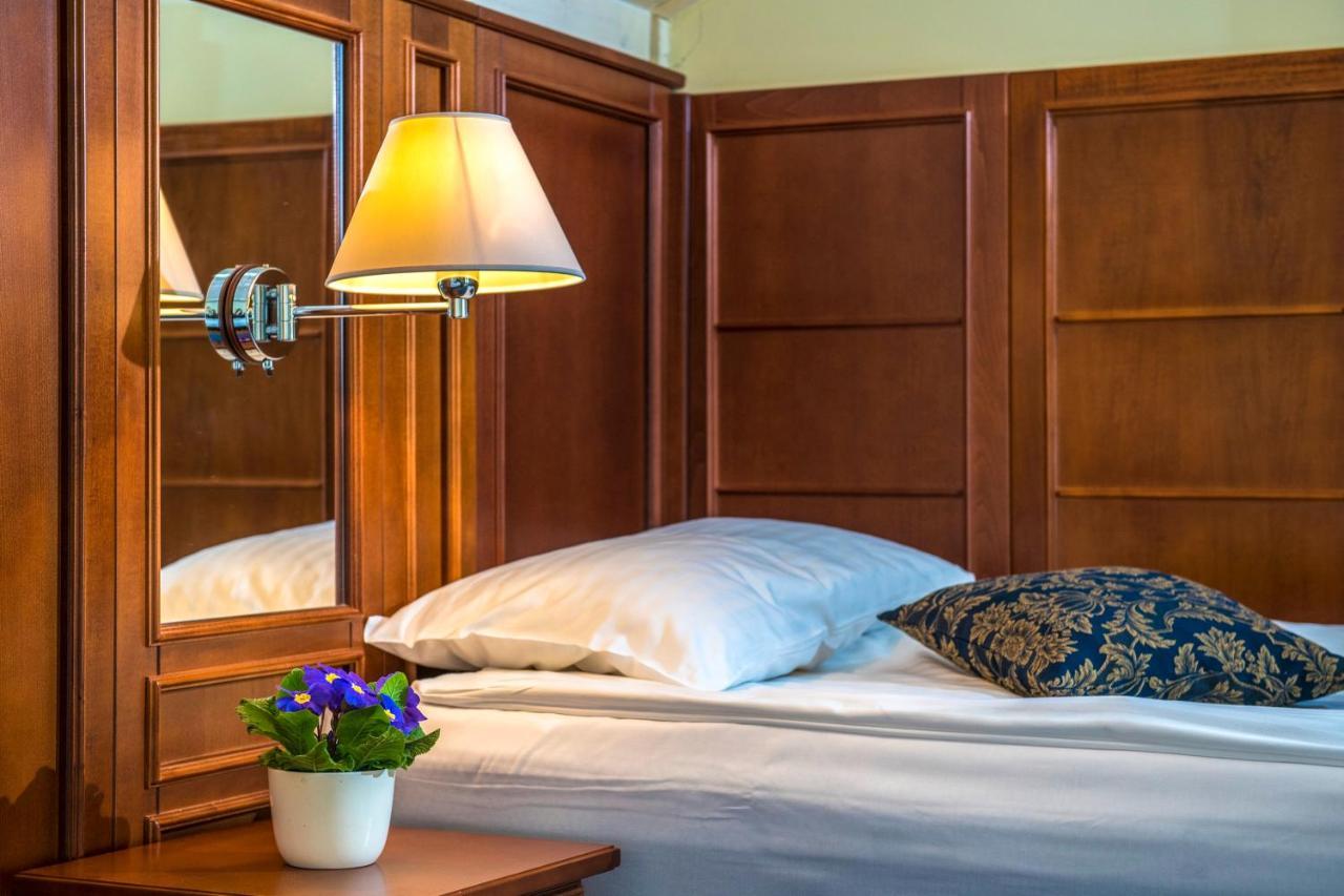 Hotel Forest Hills Zirc Ngoại thất bức ảnh
